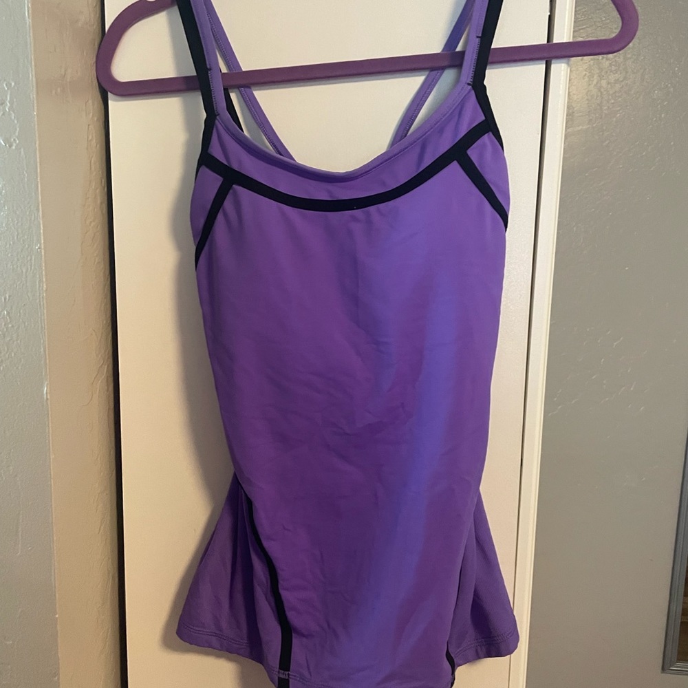 Lululemon top